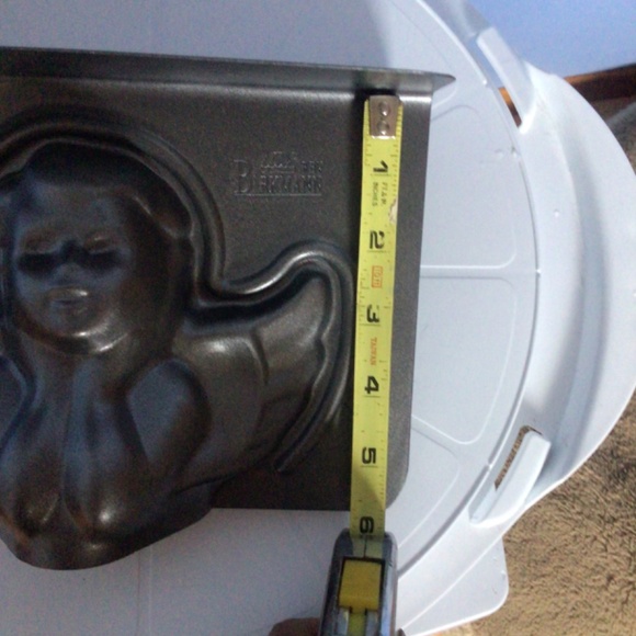 RBV Birkmann Raphael the Angel 3D Baking Pan - Picture 8 of 10